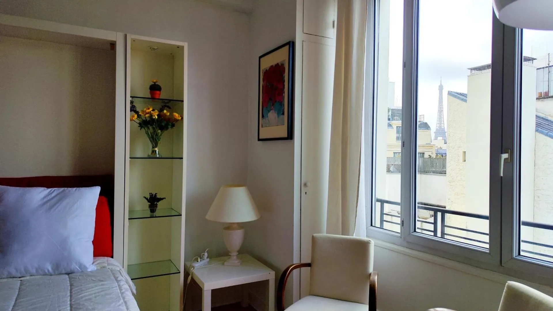 Avenue Franklin Roosevelt - 8 Apartment Paris