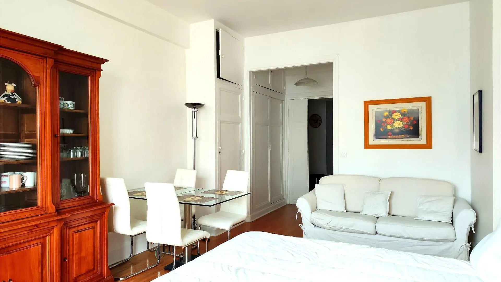Διαμέρισμα Avenue Franklin Roosevelt - 8 *